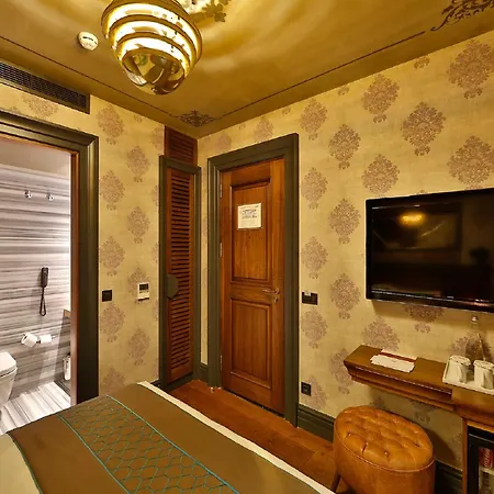 Sanat Boutique Pera 3*