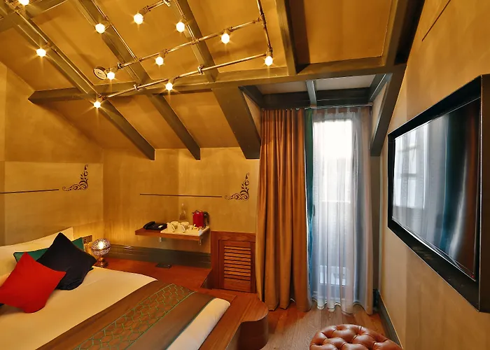 Sanat Boutique Pera 3*