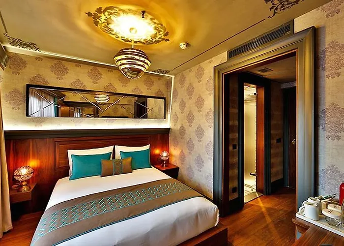 Hotel Sanat Boutique Pera 3*