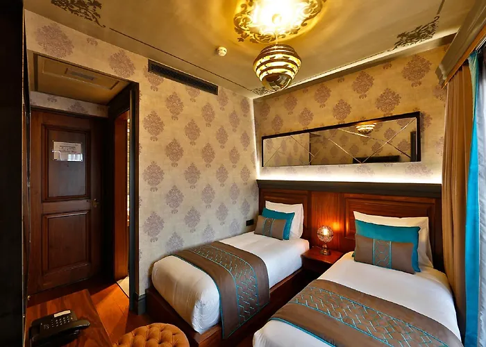 Hotel Sanat Boutique Pera 3*