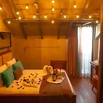 Sanat Boutique Pera