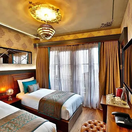 Sanat Boutique Pera 3*