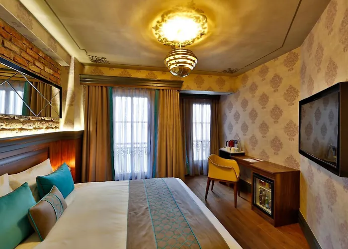 Hotel Sanat Boutique Pera 3*