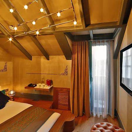 Sanat Boutique Pera 3*